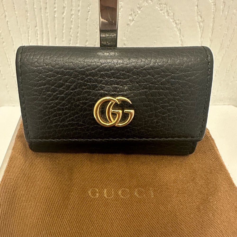 ✨Authentic Gucci Key holder ✨